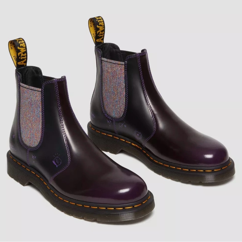 Dr Martens 2976 BT21 Leather Chelsea Boots - Picture 5 of 8